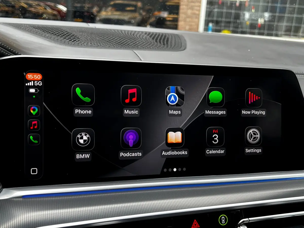 XDrive45e High Executive M-pakket_3d camera_Drive assist
