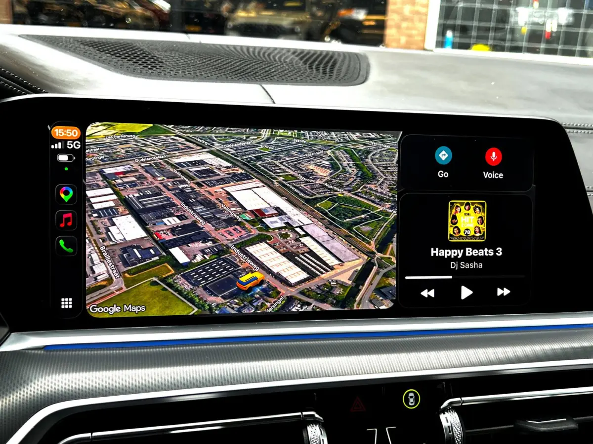 XDrive45e High Executive M-pakket_3d camera_Drive assist