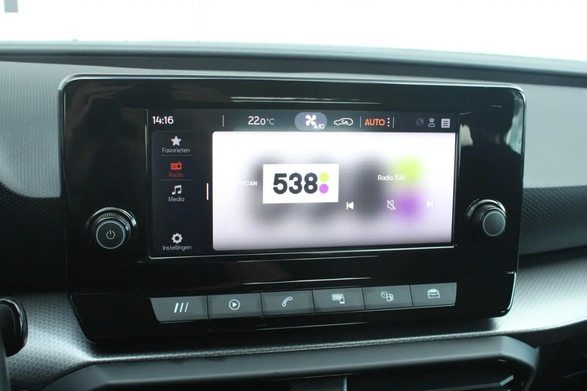 1.0 TSI 90pk Reference | Apple CarPlay/ Android auto | Cruise control | Climate Control