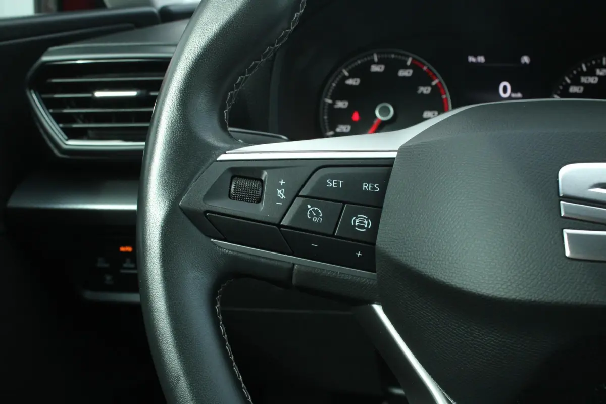 1.0 TSI 90pk Reference | Apple CarPlay/ Android auto | Cruise control | Climate Control