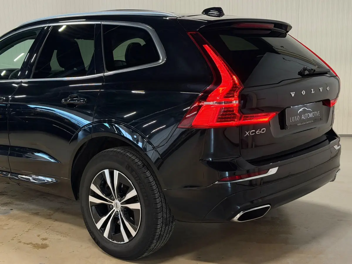 2.0 Recharge T6 AWD Inscription | PANO | LEDER | H&K | 360 CAMERA