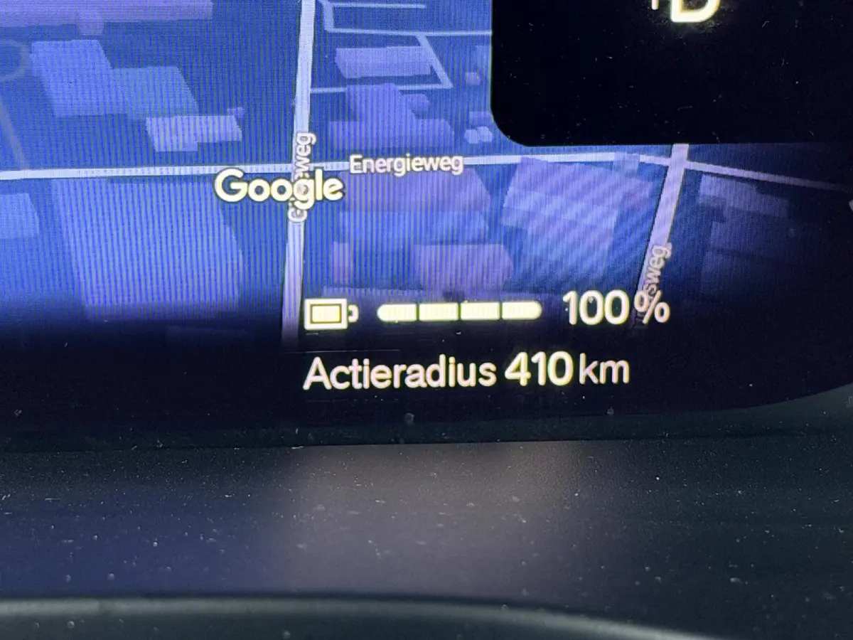 Recharge Plus 69 kWh SOH 94,3% | Panoramadak | Pilot Assist | Adaptieve cruise control | Warmtepomp | Stoel & Stuurverwarming | Achteruitrijcamera | Keyless | Memory |