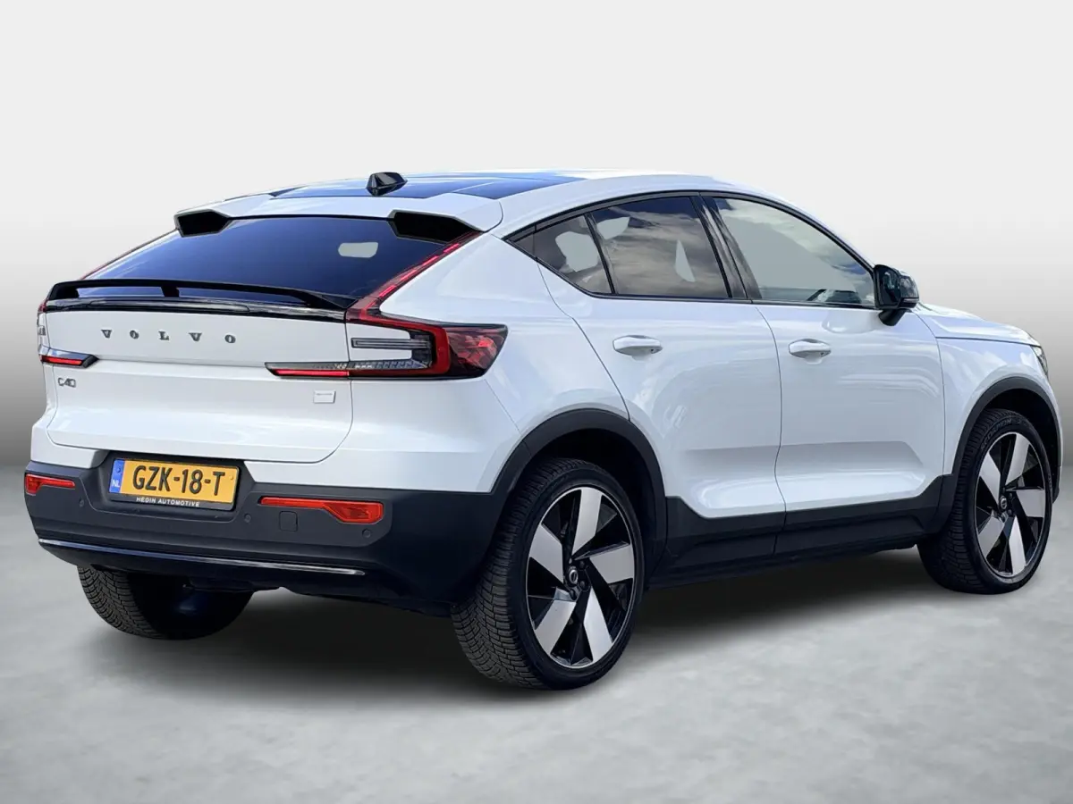 Recharge Plus 69 kWh SOH 94,3% | Panoramadak | Pilot Assist | Adaptieve cruise control | Warmtepomp | Stoel & Stuurverwarming | Achteruitrijcamera | Keyless | Memory |