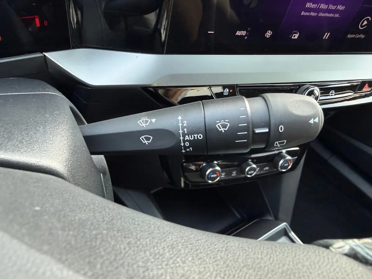 1.2 hybrid automaat 145pk | CAMERA ACHTER| PARKEERSESNOREN V&A| APPLE CARPLAY/ANDROID AUTO| CLIMATE CONTROL| KEYLESS ENTRY&START| ADAPTIVE CRUISE CONTROL