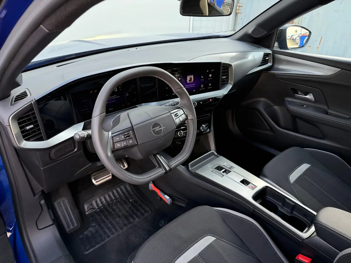 1.2 hybrid automaat 145pk | CAMERA ACHTER| PARKEERSESNOREN V&A| APPLE CARPLAY/ANDROID AUTO| CLIMATE CONTROL| KEYLESS ENTRY&START| ADAPTIVE CRUISE CONTROL