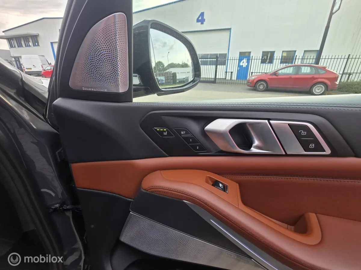 xDrive45e M-sport|Individual|SKYlounge|B&W|HUD|22''