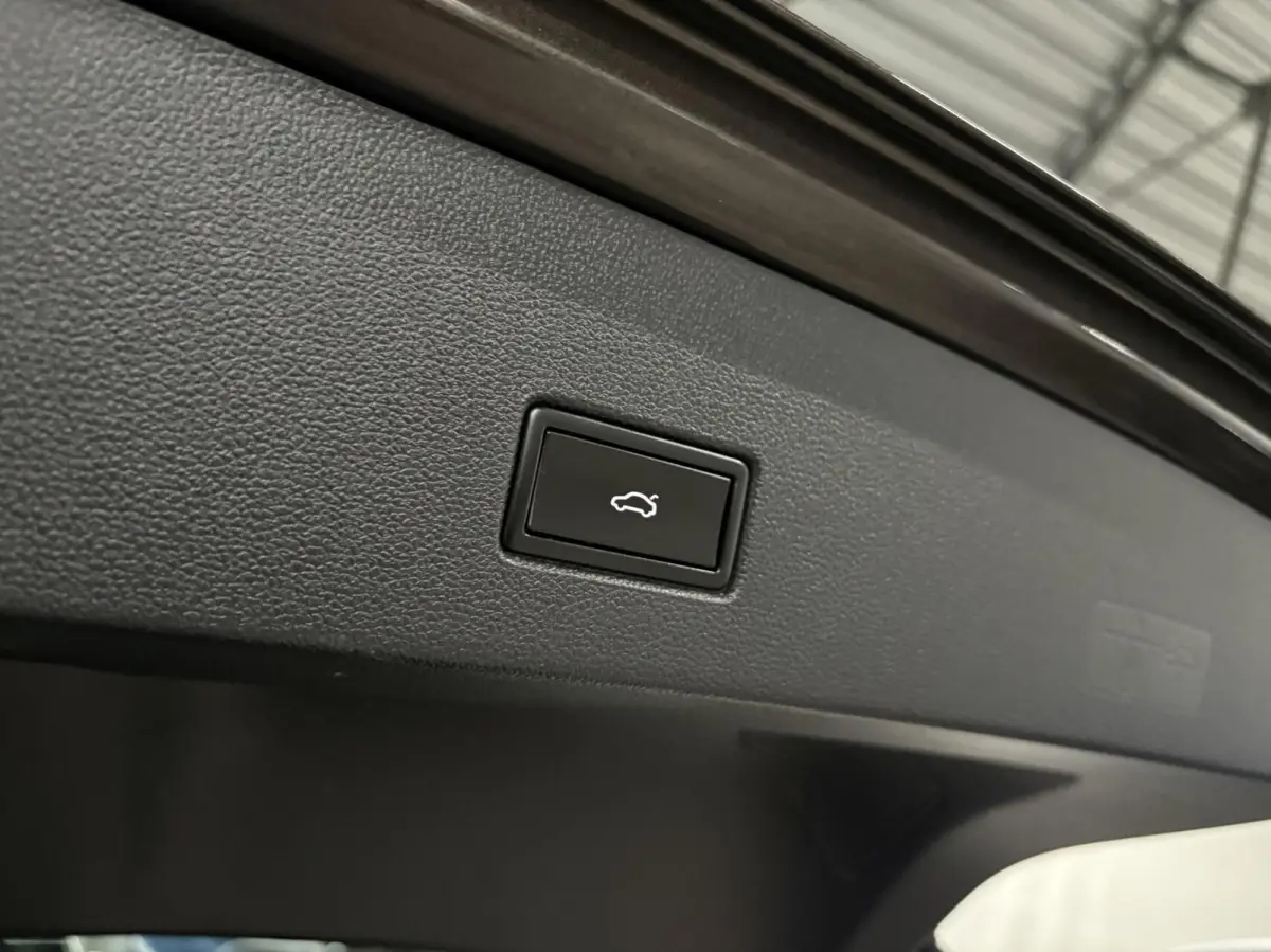 2.0 TSI 4Motion Sport | Pano | UNIEK | Trekhaak | Leder