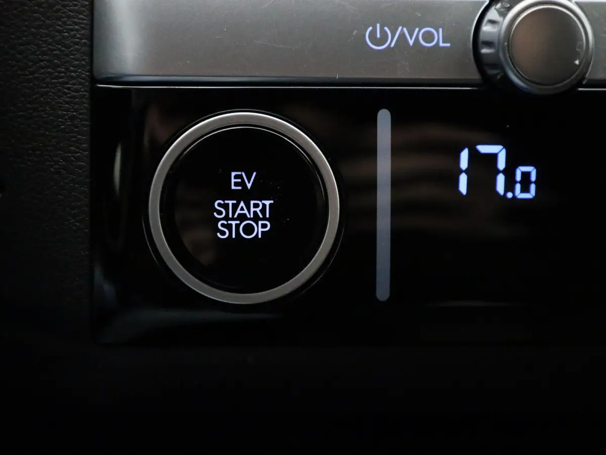 77,4 kWh Core Plus | Navigatie | Camera | Stoelverwarming | Sfeerverlichting |