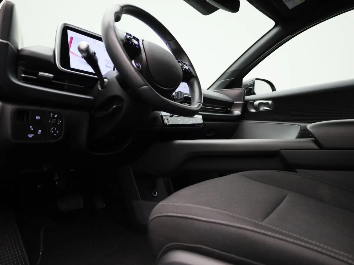77,4 kWh Core Plus | Navigatie | Camera | Stoelverwarming | Sfeerverlichting |