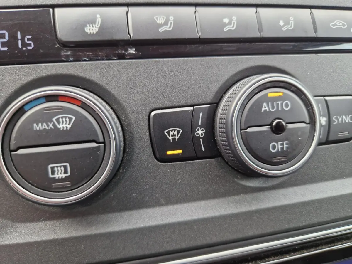 Bestel 2.0 TDI L2H1 BMT 4Motion Maxi Highl.|NAVI|CAMERA|STOEL+VOORRAAMVERW|TREKHAAK|2X SCHUIFDEUR
