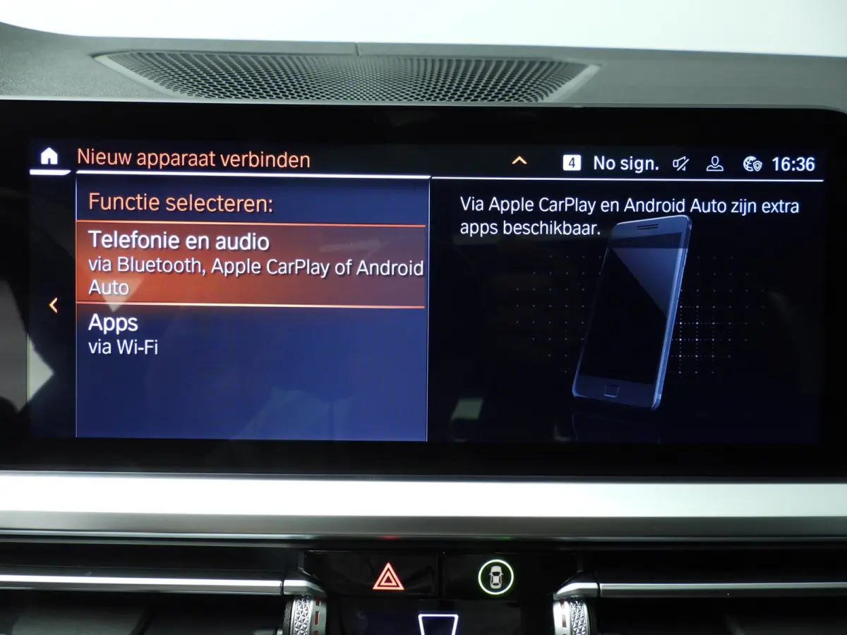 420i | M-Sportpakket | LED | Leder | Navigatie | Active cruise | Schuifdak | Sportstoelen | DAB | Hifi speakers | Alu 19 inch