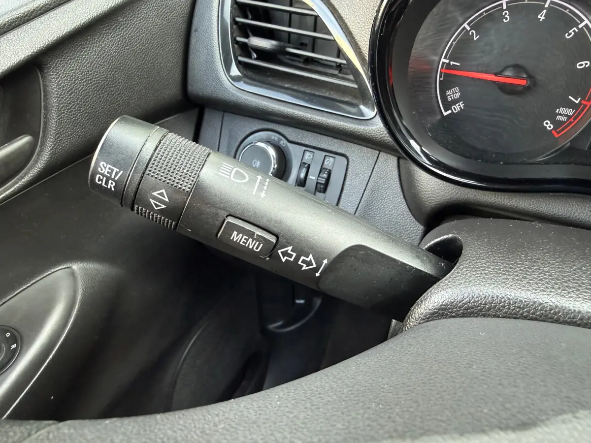 1.0 75pk Edition | AIRCO| BLUETOOTH| CRUISE CONTROL| CENTRALE DEURVERGENDELING
