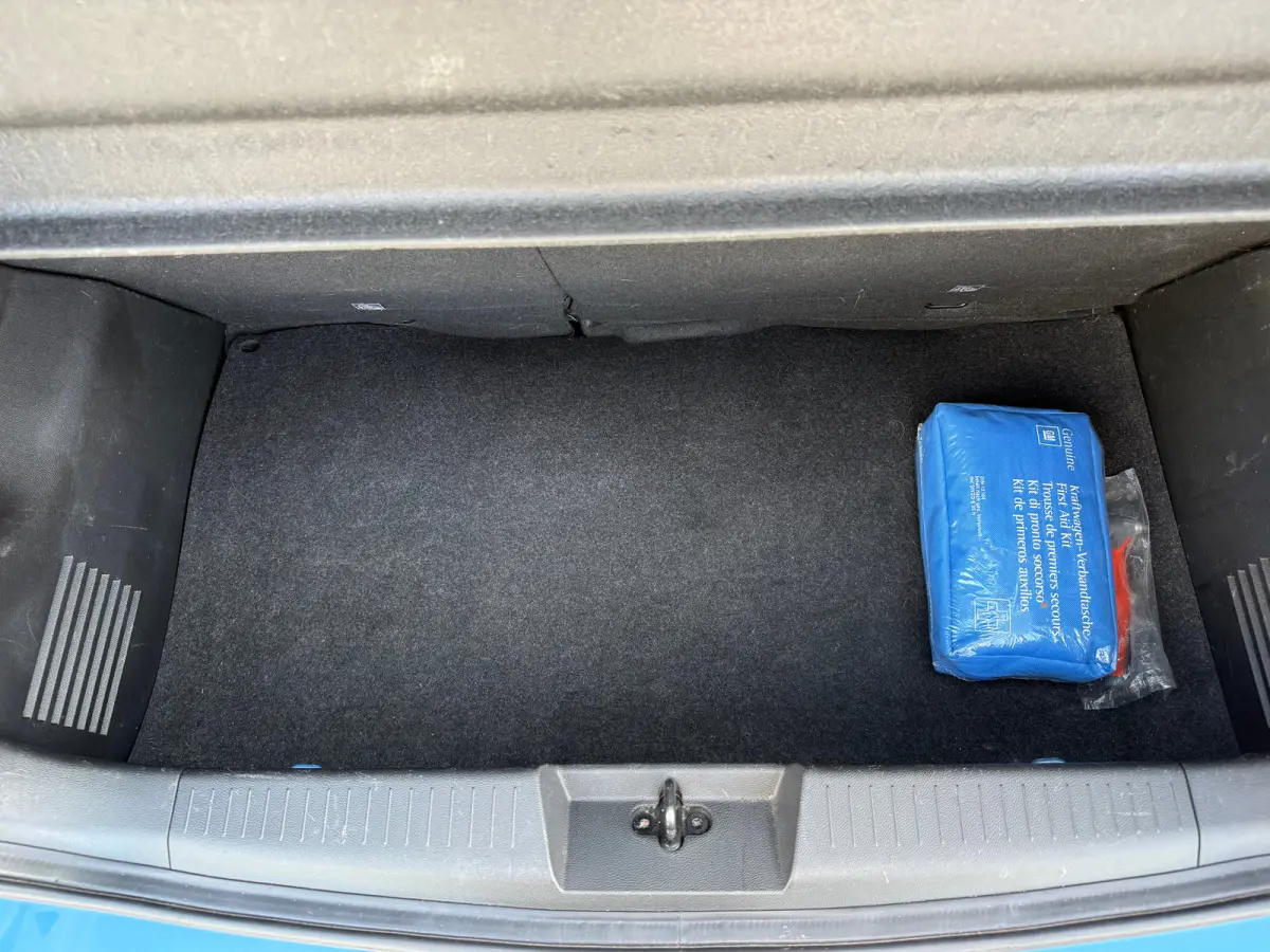 1.0 75pk Edition | AIRCO| BLUETOOTH| CRUISE CONTROL| CENTRALE DEURVERGENDELING