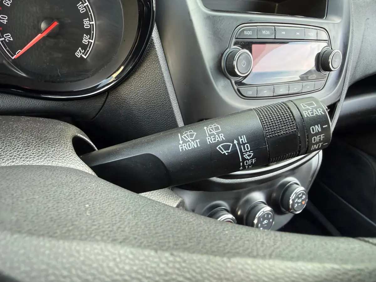 1.0 75pk Edition | AIRCO| BLUETOOTH| CRUISE CONTROL| CENTRALE DEURVERGENDELING