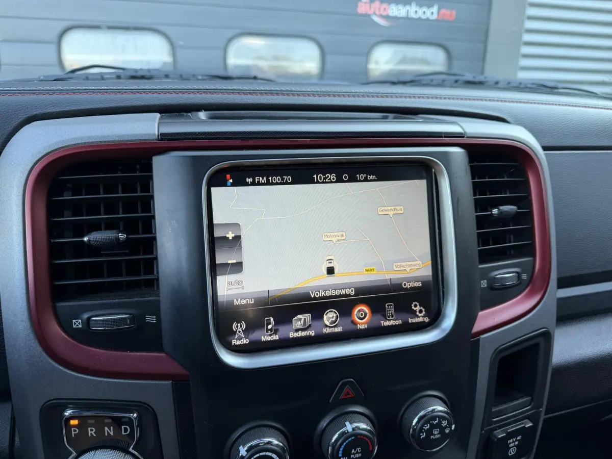 1500 5.7 V8 Quad Cab 6'4 | Panoramadak | Camera | Alpine Sound | Trekhaak |