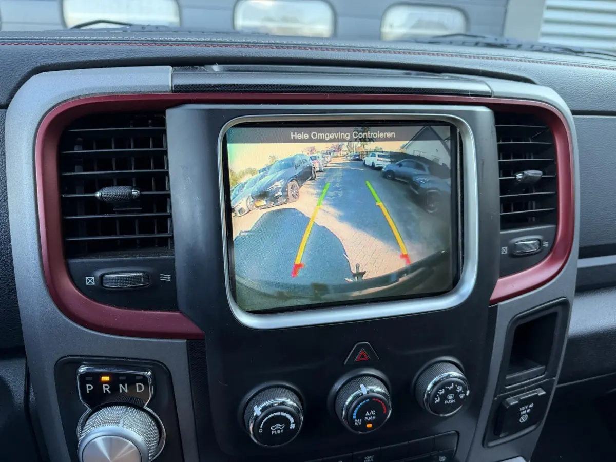 1500 5.7 V8 Quad Cab 6'4 | Panoramadak | Camera | Alpine Sound | Trekhaak |