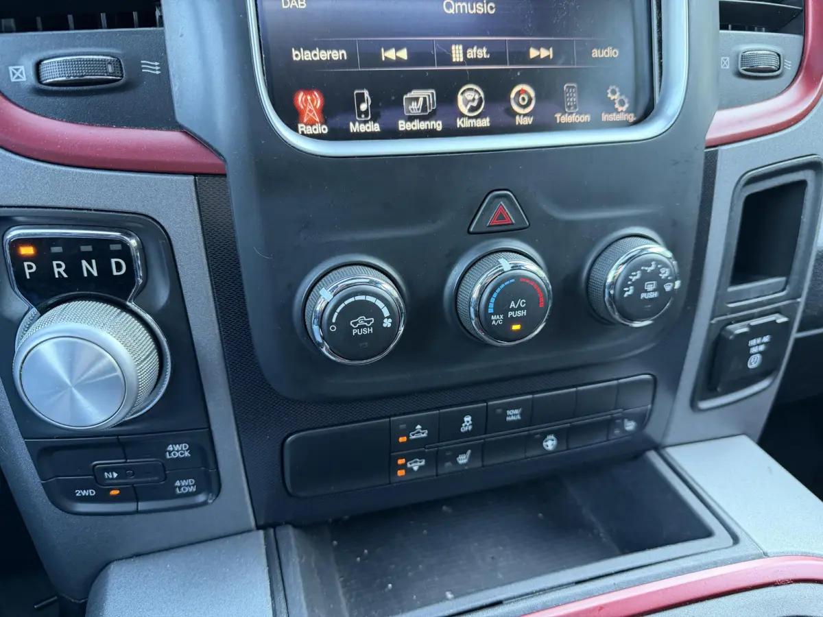 1500 5.7 V8 Quad Cab 6'4 | Panoramadak | Camera | Alpine Sound | Trekhaak |
