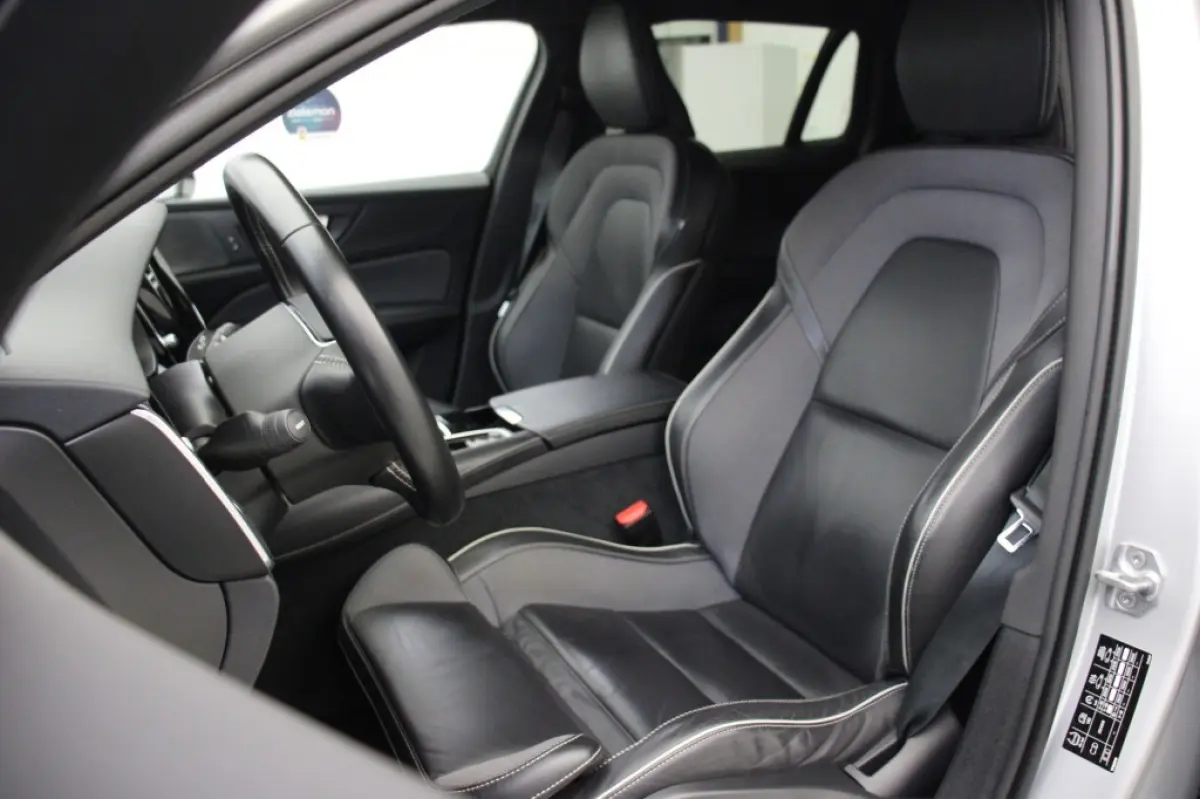 2.0 T6 Recharge AWD R-Design - Carplay, Camera, Stoelverw. Harman/Kardon, Memory