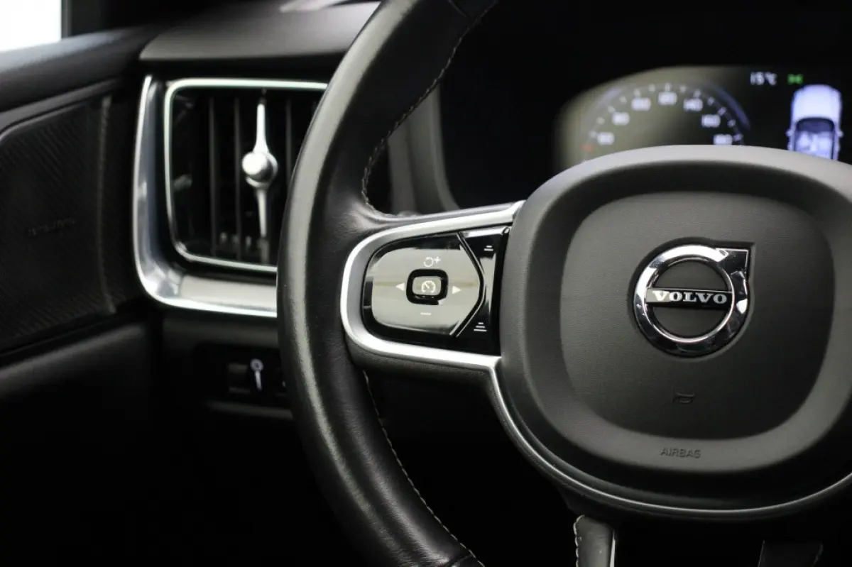2.0 T6 Recharge AWD R-Design - Carplay, Camera, Stoelverw. Harman/Kardon, Memory
