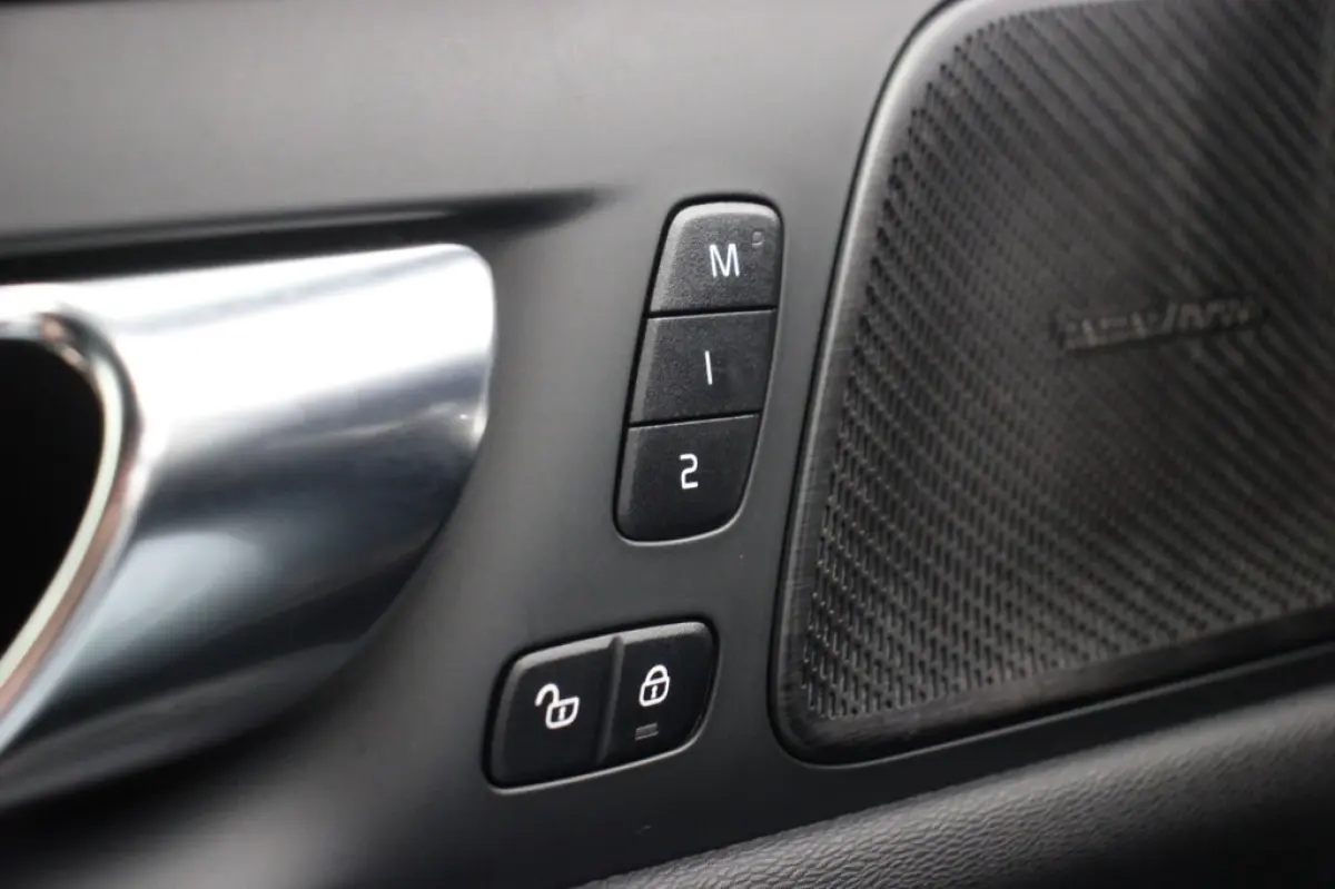 2.0 T6 Recharge AWD R-Design - Carplay, Camera, Stoelverw. Harman/Kardon, Memory