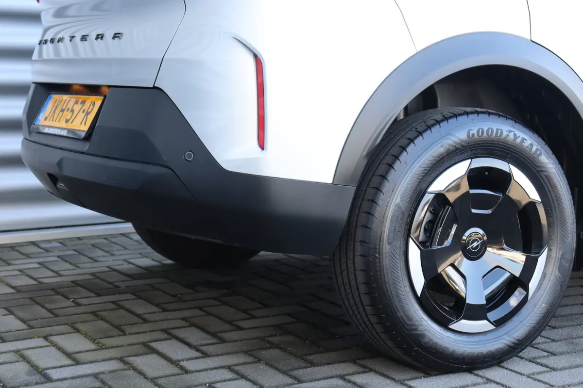 44KWH 113PK EDITION AUTOMAAT / AIRCO / LED / PDC / BLUETOOTH / CRUISECONTROL / 1E EIGENAAR / NIEUWSTAAT !!