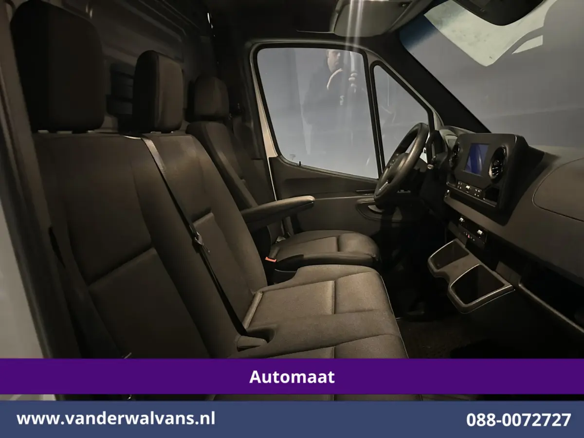 317 CDI 170pk 9G-Tronic Automaat 3500kg Trekhaak L3H2 Euro6 Airco | 360 graden Camera | Navigatie | Apple Carplay | Stoelverwarming Android Auto, Cruisecontrol, Chauffeursstoel, Parkeersenso