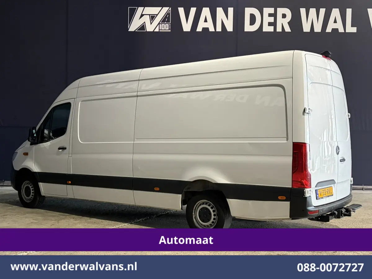 317 CDI 170pk 9G-Tronic Automaat 3500kg Trekhaak L3H2 Euro6 Airco | 360 graden Camera | Navigatie | Apple Carplay | Stoelverwarming Android Auto, Cruisecontrol, Chauffeursstoel, Parkeersenso