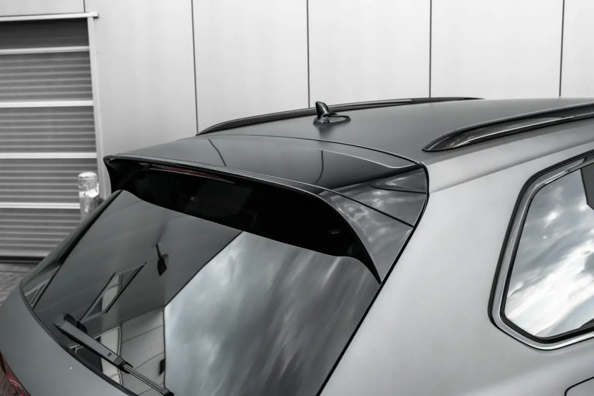 3.0 TSi eHybrid 4MOTION R l Trekhaak Elektr. l DYNAUDIO | SoH 99% l Nappa Leder l Elektr. Stoelen incl Memory l 21" Black/Graphite Matte l