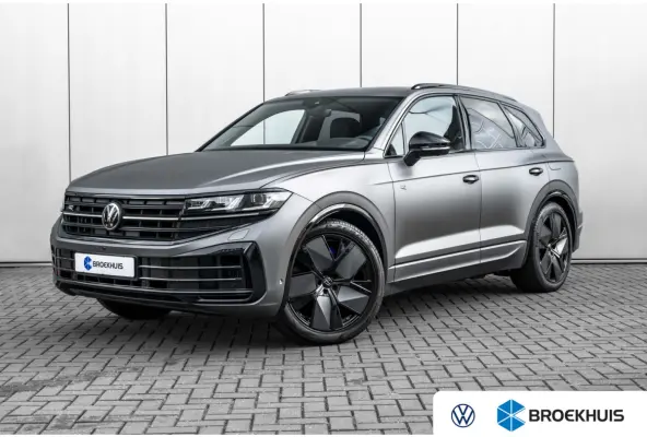 3.0 TSi eHybrid 4MOTION R l Trekhaak Elektr. l DYNAUDIO | SoH 99% l Nappa Leder l Elektr. Stoelen incl Memory l 21" Black/Graphite Matte l