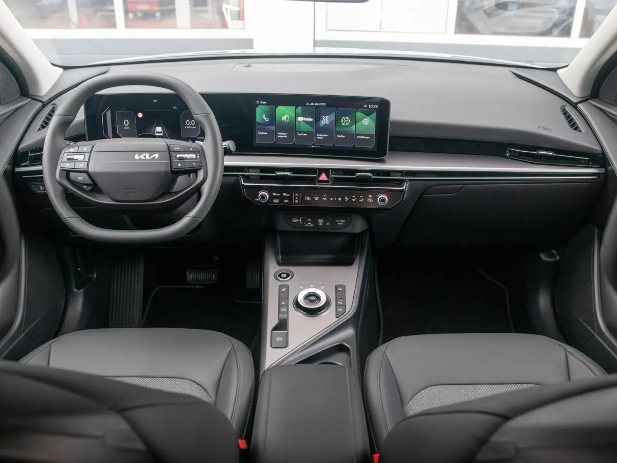 1.6 GDi Hybrid DynamicLine | Actieprijs* | Snel leverbaar!| Nieuw model | Navi. | Clima. | Adapt. Cruise. | Parkeersensoren