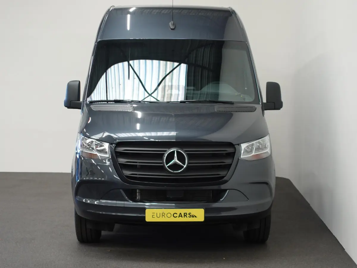 315 L3H2 Automaat Trekhaak Airco Adaptive Cruise Control Parkeersensoren Camera Leder