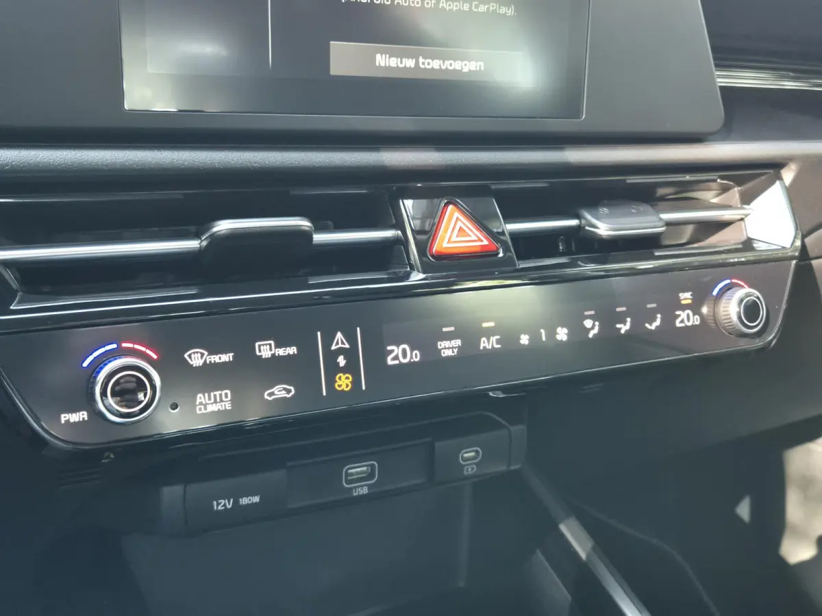 1.6 GDi PHEV DynamicLine | PDC + Camera |Climate control | Stoel/ Stuurverwarming | Apple Carplay/Android Auto | LM velgen |