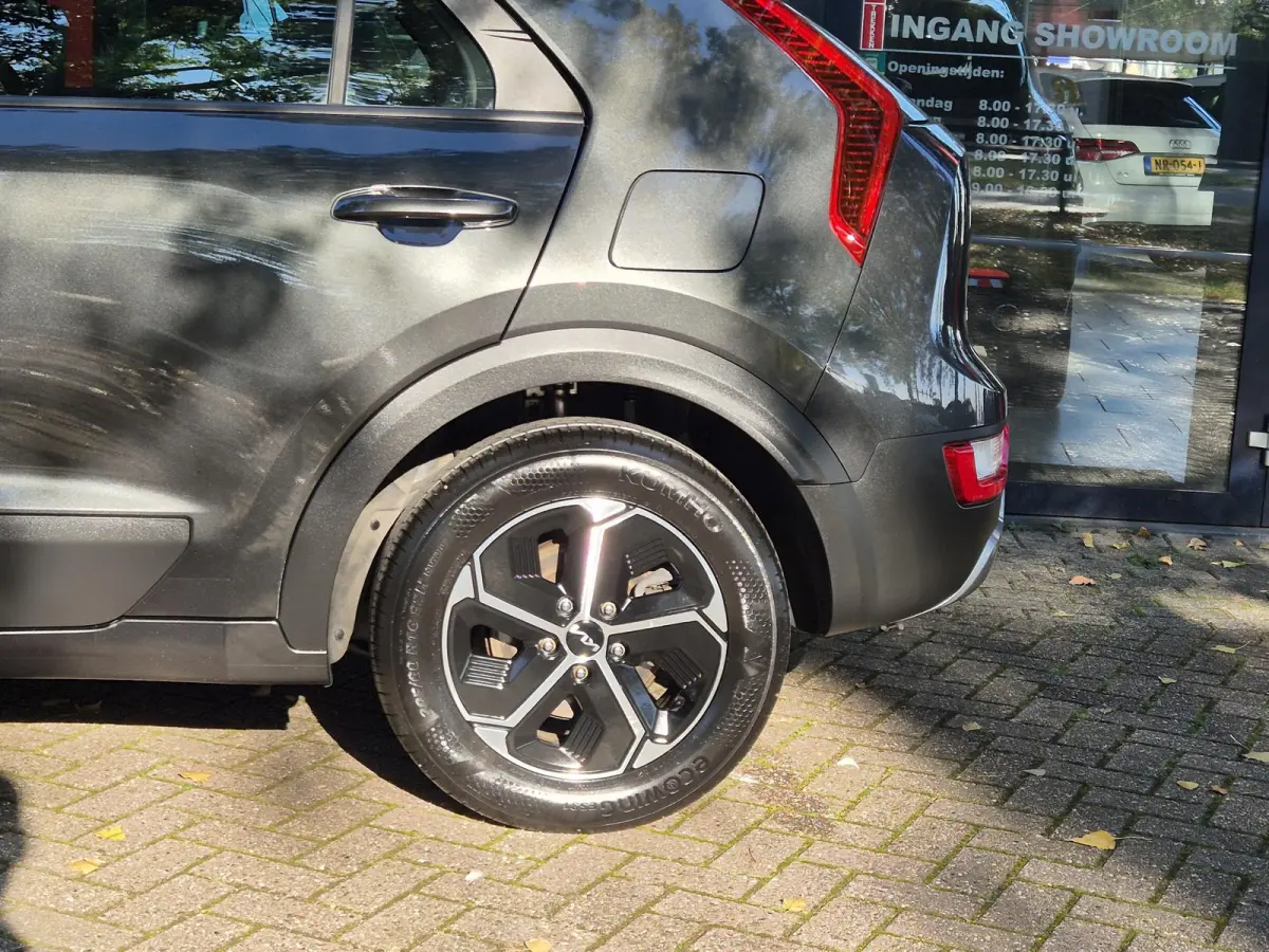 1.6 GDi PHEV DynamicLine | PDC + Camera |Climate control | Stoel/ Stuurverwarming | Apple Carplay/Android Auto | LM velgen |