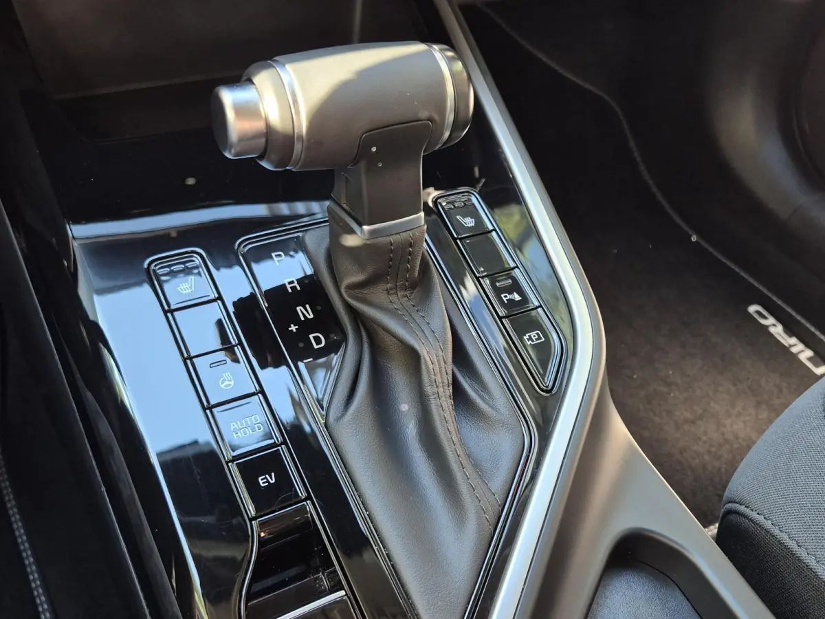 1.6 GDi PHEV DynamicLine | PDC + Camera |Climate control | Stoel/ Stuurverwarming | Apple Carplay/Android Auto | LM velgen |