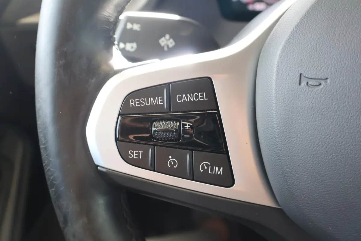 218i | M Sport | Parking Pack | HiFi | Head-Up Display