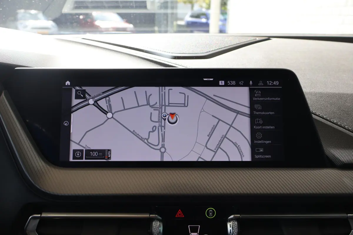218i | M Sport | Parking Pack | HiFi | Head-Up Display