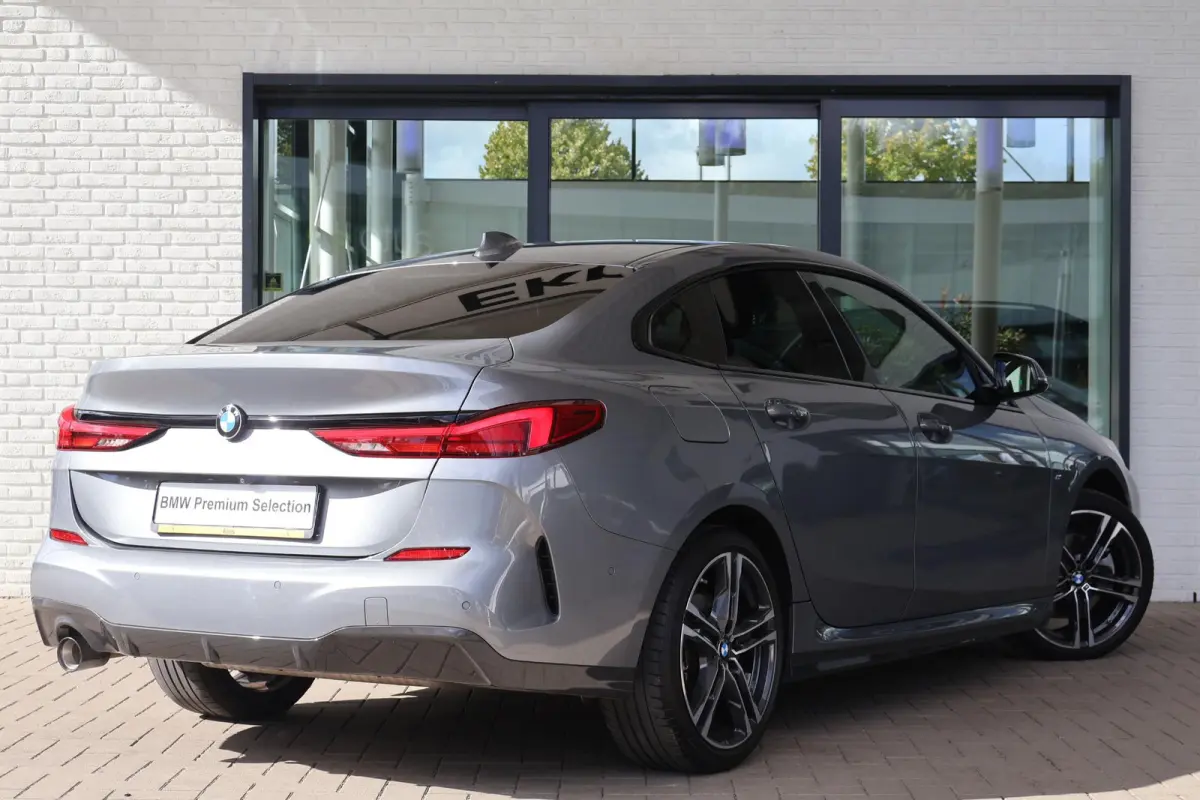 218i | M Sport | Parking Pack | HiFi | Head-Up Display
