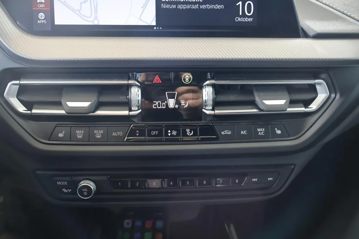 218i | M Sport | Parking Pack | HiFi | Head-Up Display