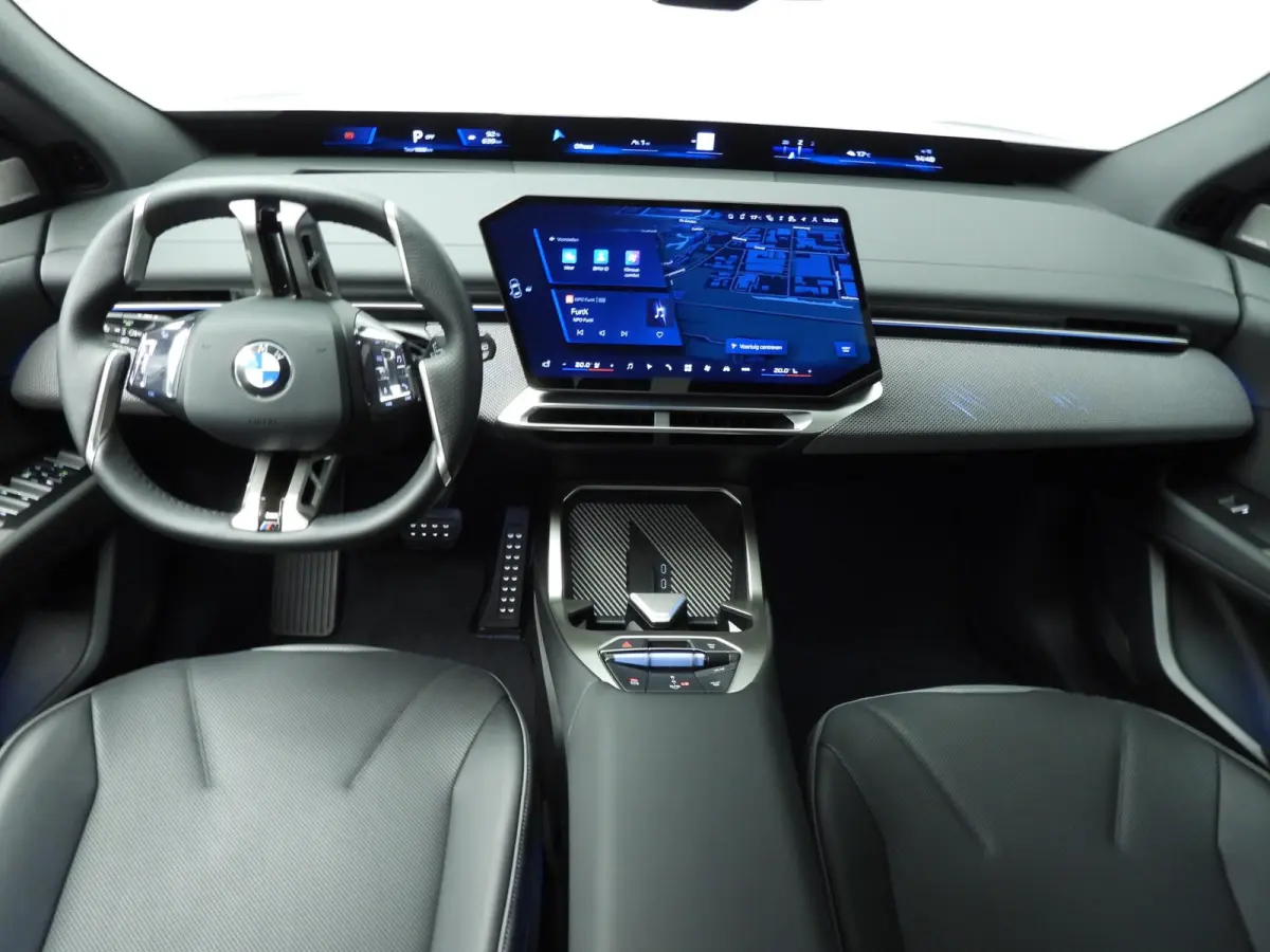 50 xDrive | M-Sportpakket | LED | HUD | Active cruise | SOH 100% | Panoramadak | Trekhaak | DAB | Harman-kardon sound | Alu 22 inch