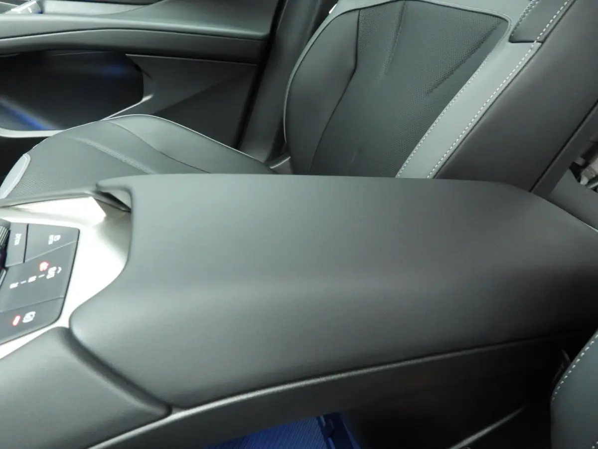 50 xDrive | M-Sportpakket | LED | HUD | Active cruise | SOH 100% | Panoramadak | Trekhaak | DAB | Harman-kardon sound | Alu 22 inch