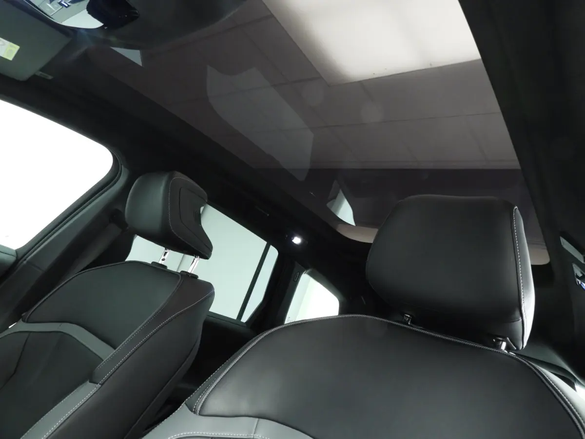 50 xDrive | M-Sportpakket | LED | HUD | Active cruise | SOH 100% | Panoramadak | Trekhaak | DAB | Harman-kardon sound | Alu 22 inch