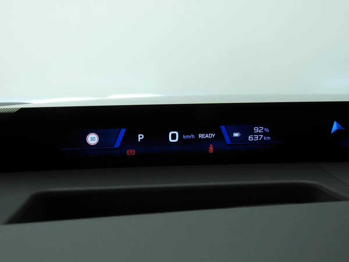 50 xDrive | M-Sportpakket | LED | HUD | Active cruise | SOH 100% | Panoramadak | Trekhaak | DAB | Harman-kardon sound | Alu 22 inch