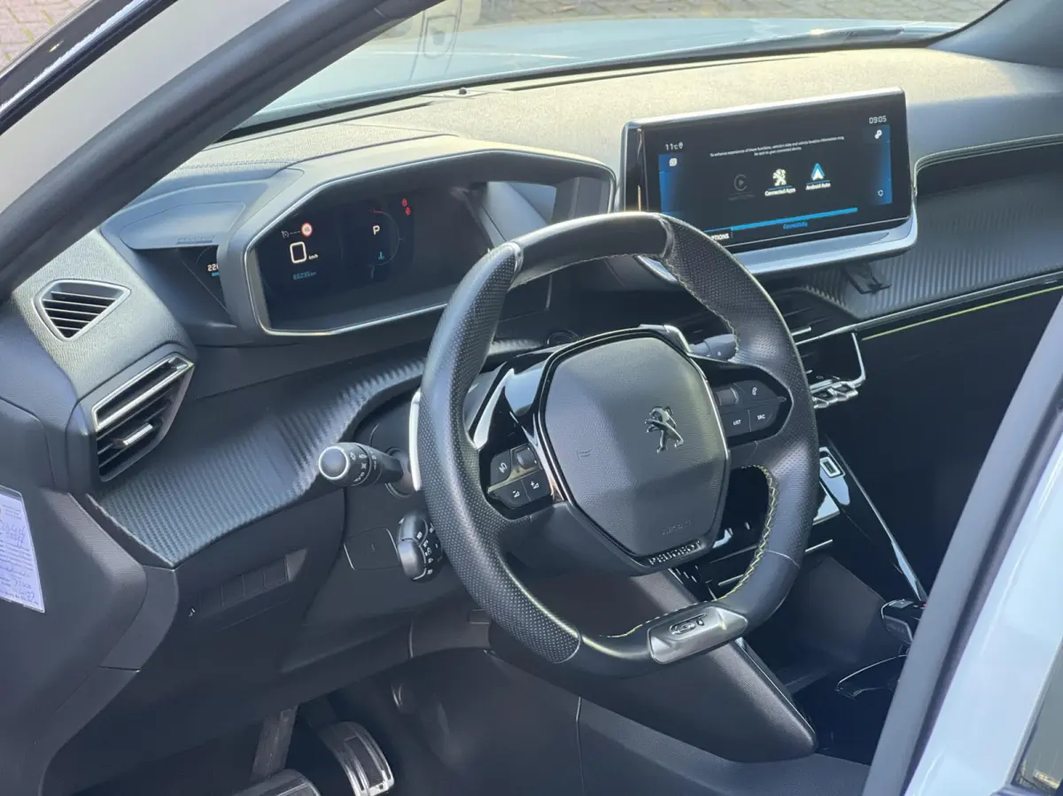 1.2 PureTech GT Pack Automaat Trekhaak Clima Cruise