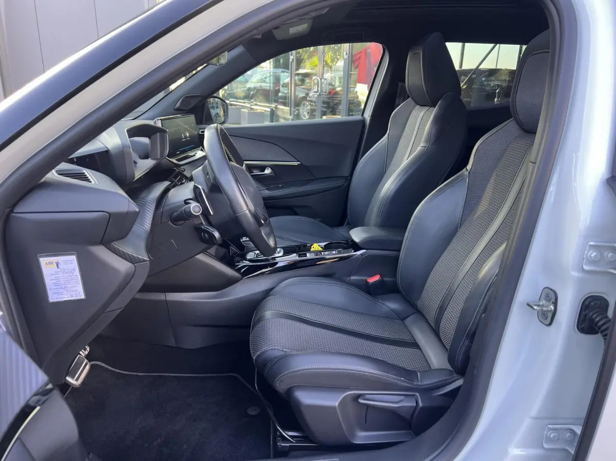 1.2 PureTech GT Pack Automaat Trekhaak Clima Cruise