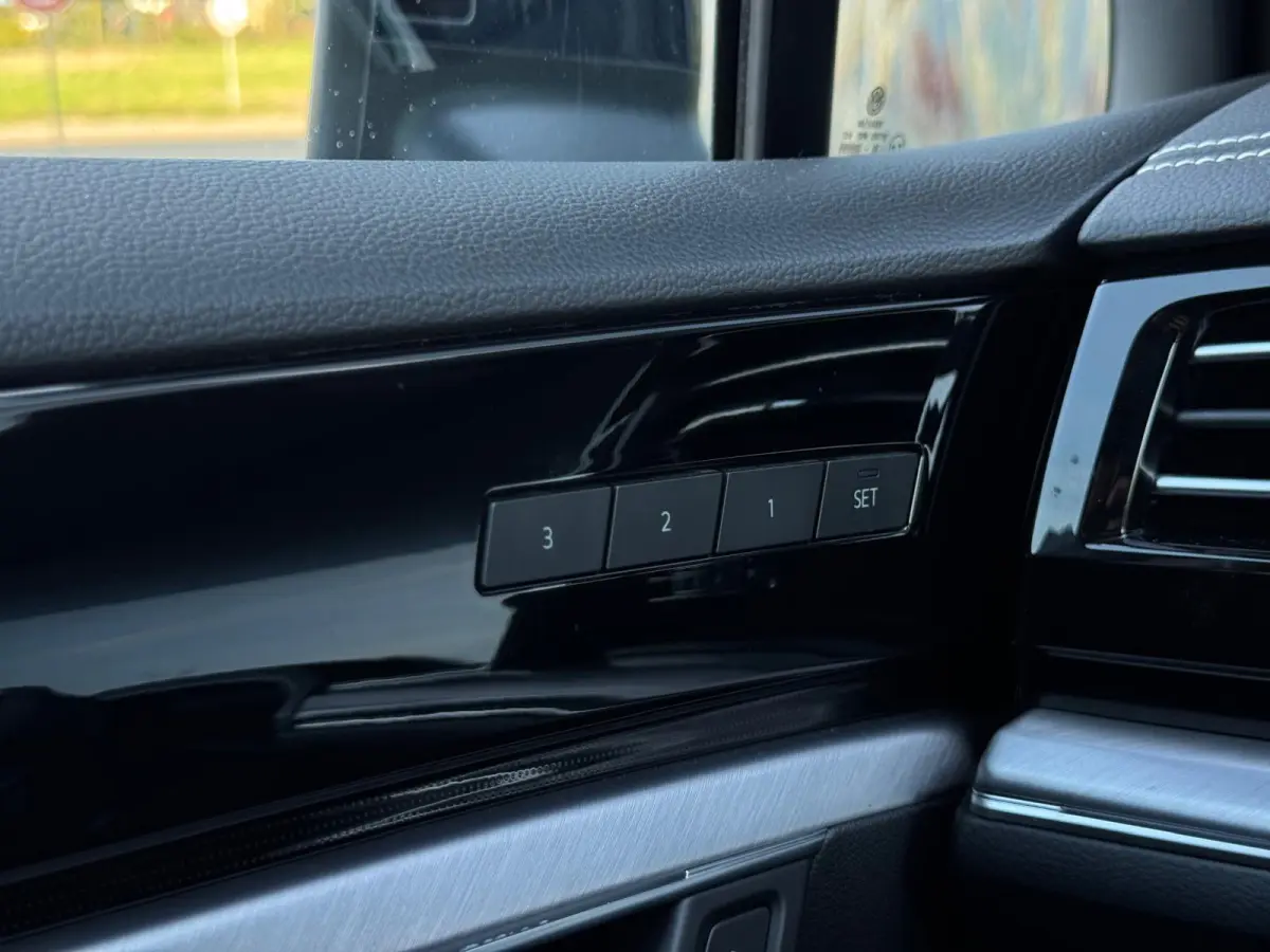3.0 TSi eHybrid 4MOTION PANO|LEDER|LED|CAMERA