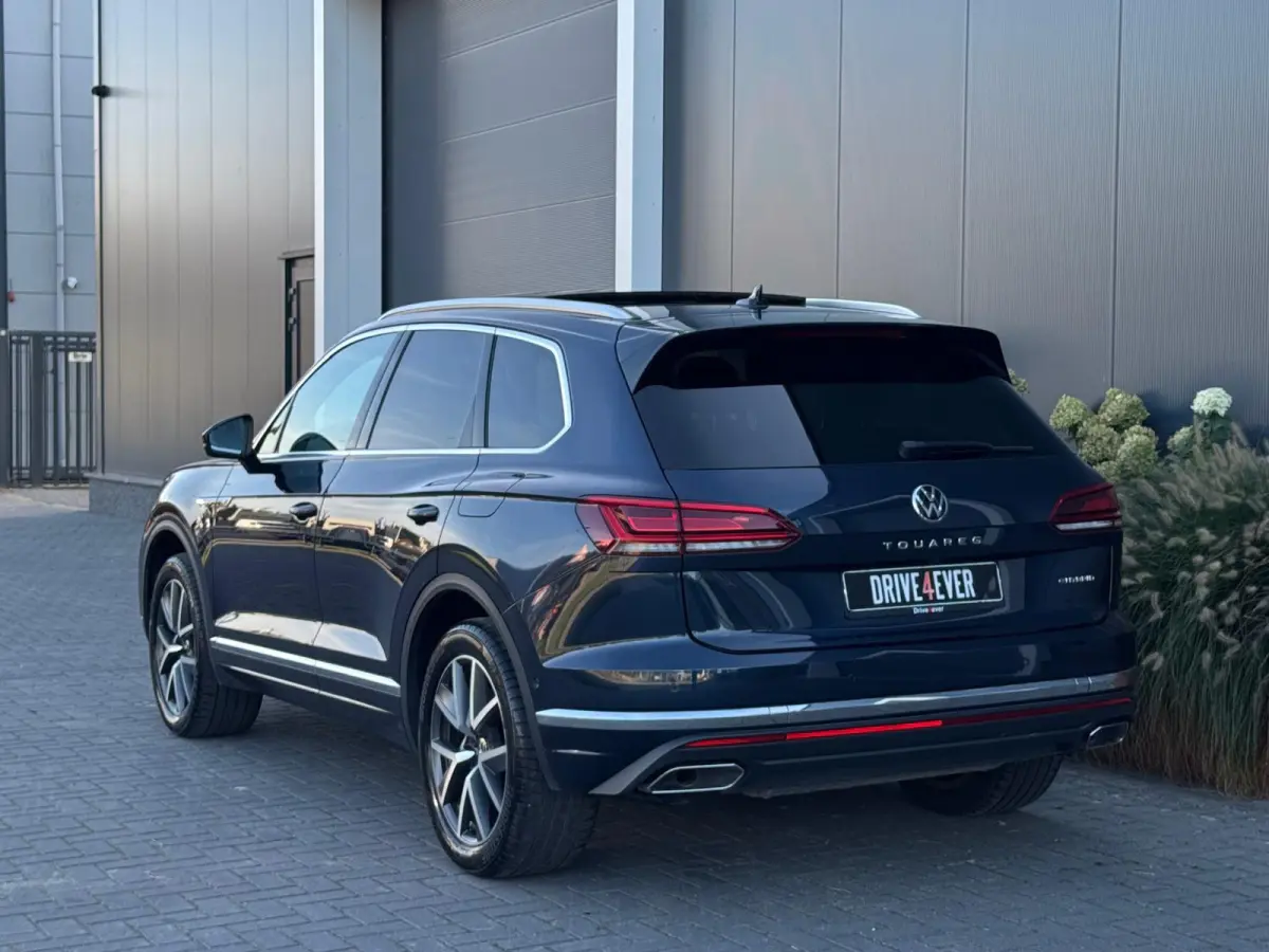 3.0 TSi eHybrid 4MOTION PANO|LEDER|LED|CAMERA