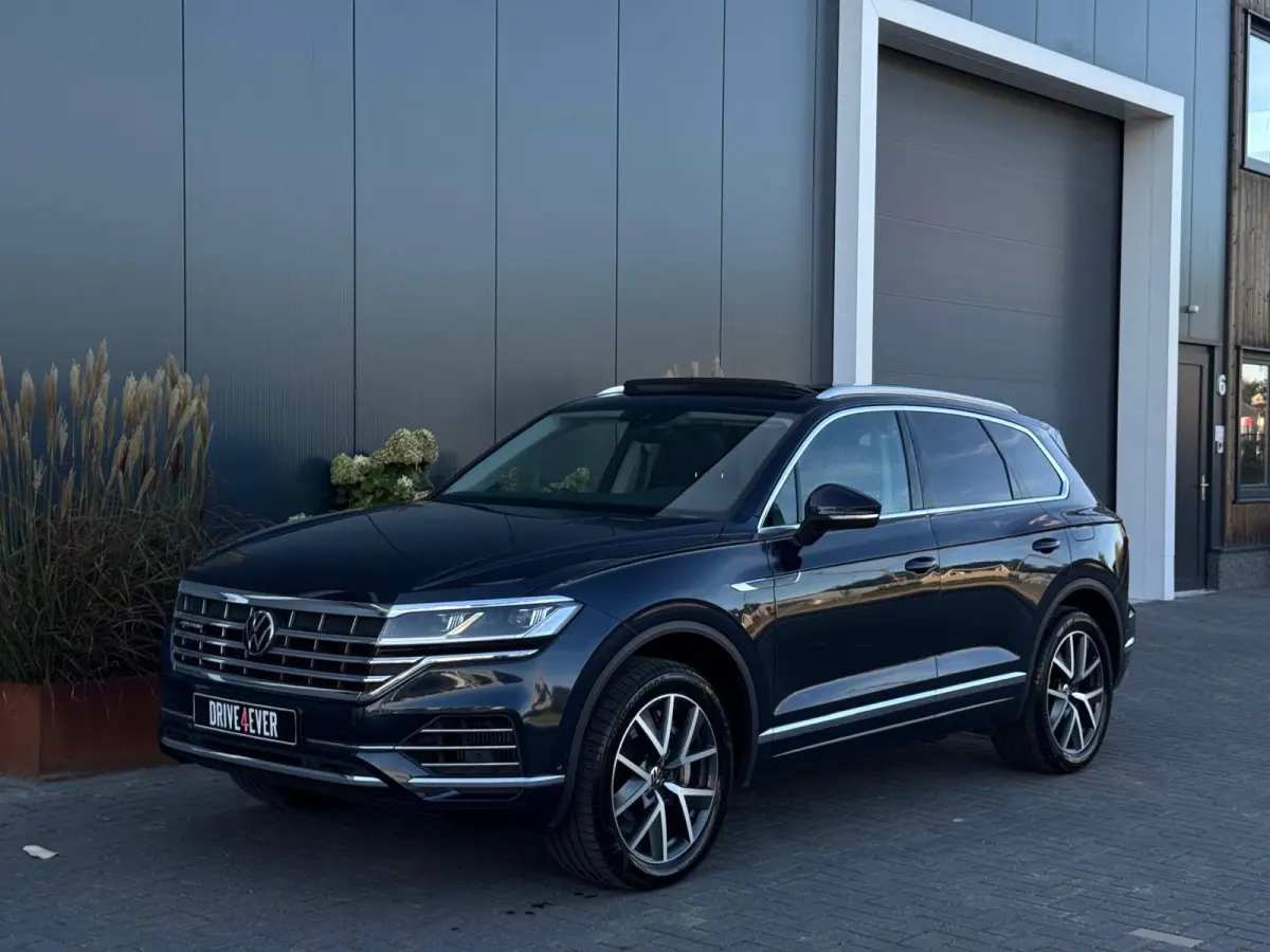 3.0 TSi eHybrid 4MOTION PANO|LEDER|LED|CAMERA