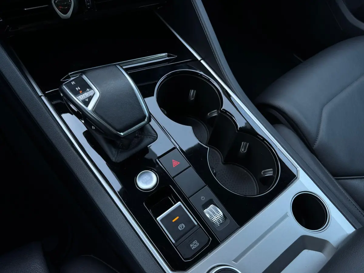 3.0 TSi eHybrid 4MOTION PANO|LEDER|LED|CAMERA