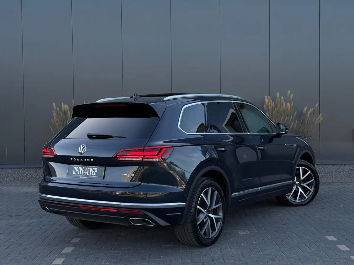3.0 TSi eHybrid 4MOTION PANO|LEDER|LED|CAMERA