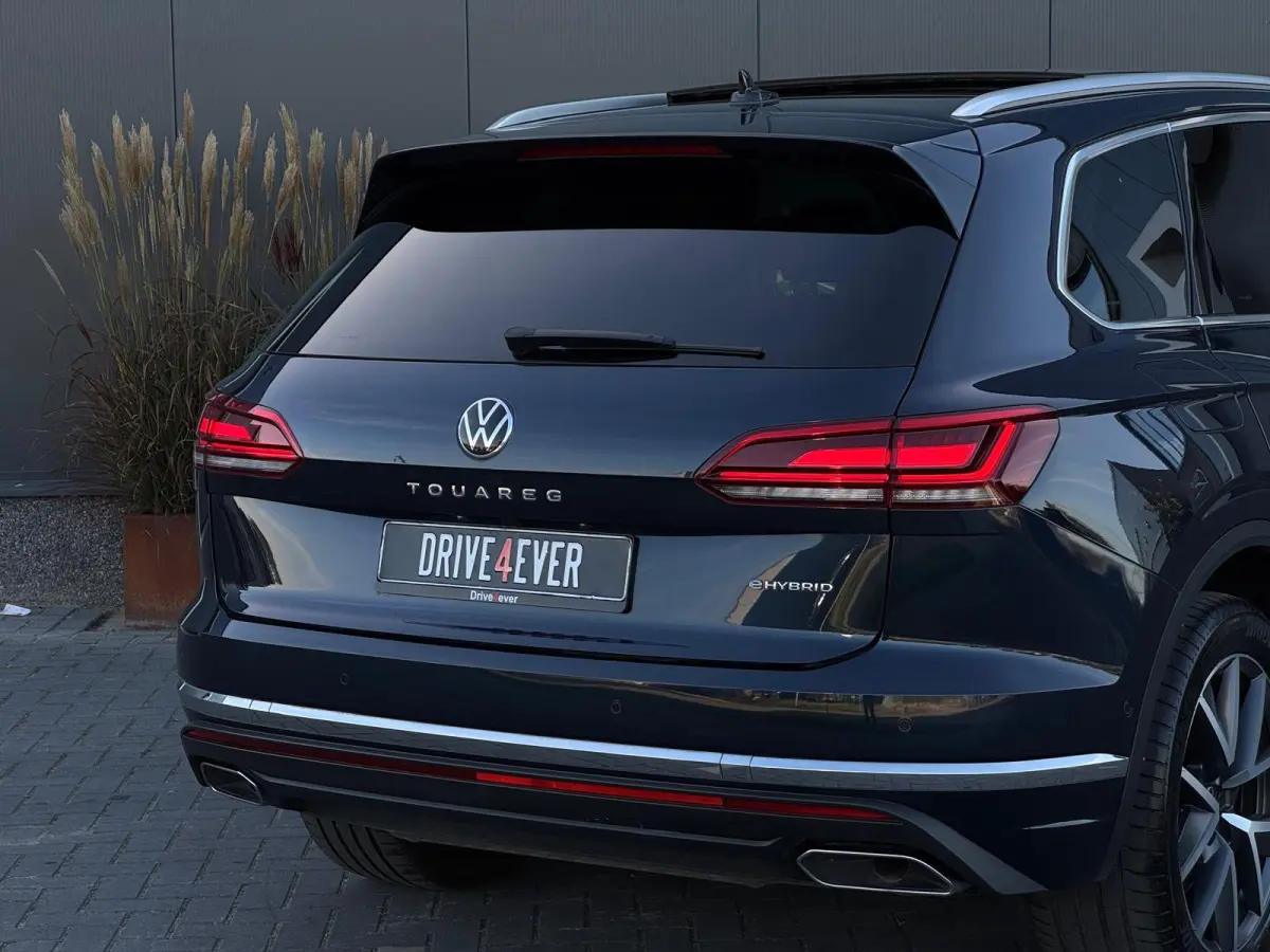 3.0 TSi eHybrid 4MOTION PANO|LEDER|LED|CAMERA